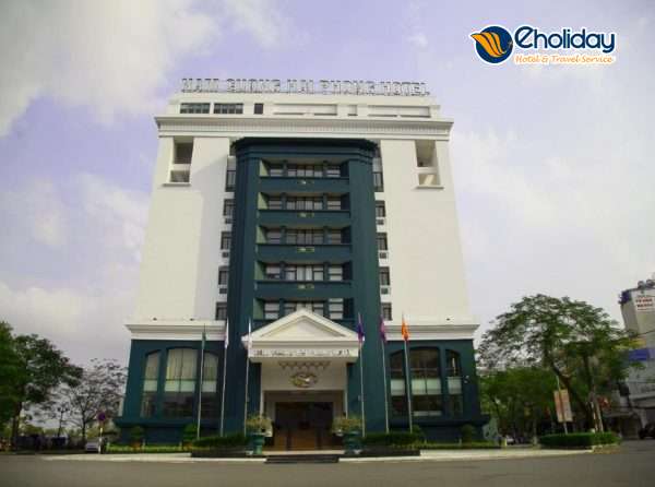 The Tray Hotel 13
