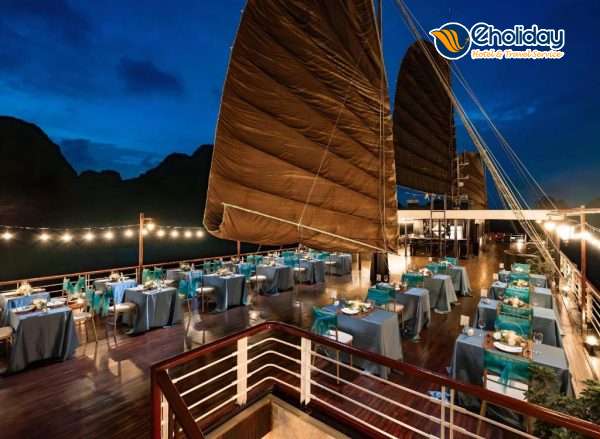 Du Thuyền Amanda Luxury Lan Hạ Setup ăn Tối