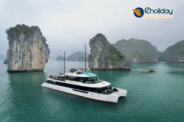 Du Thuyền Catamaran Hạ Long 11