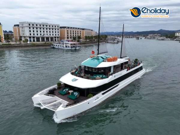 Du Thuyền Catamaran Hạ Long 13