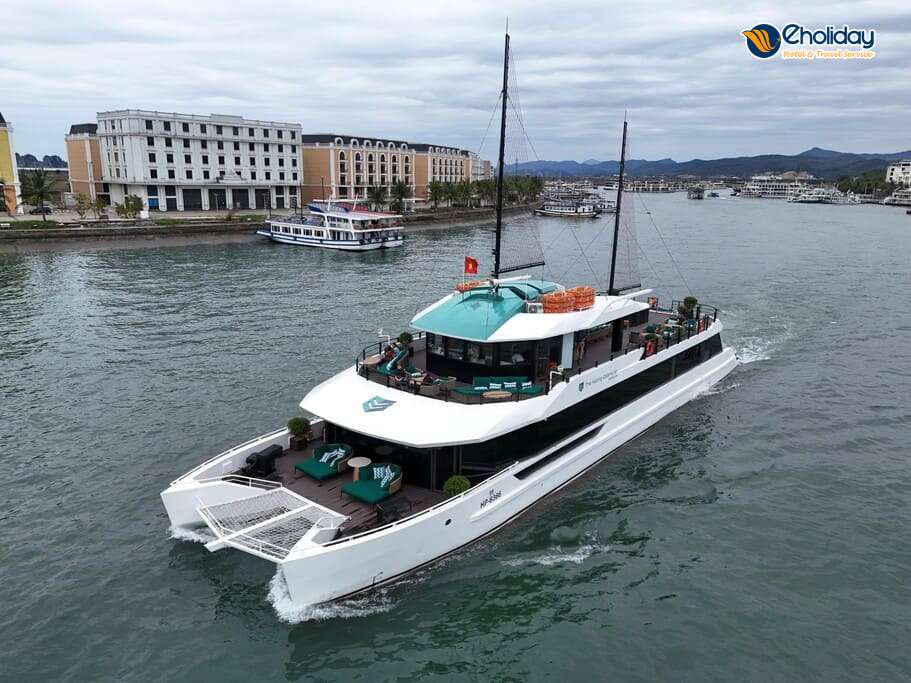 Tour 1 Ngày: Du thuyền Catamaran Premium Hạ Long
