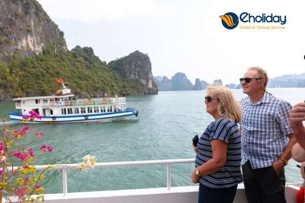 Du Thuyền Emeraude Sayuri Hạ Long Sundeck 19