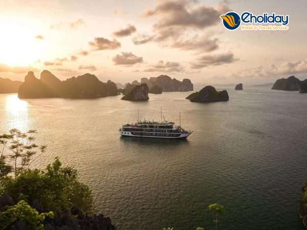 Du Thuyền Le Journey Elegance Lan Hạ