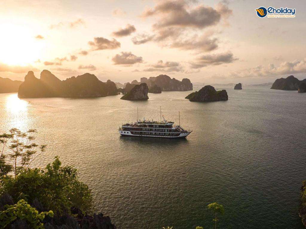 Du Thuyền Le Journey Elegance Lan Hạ