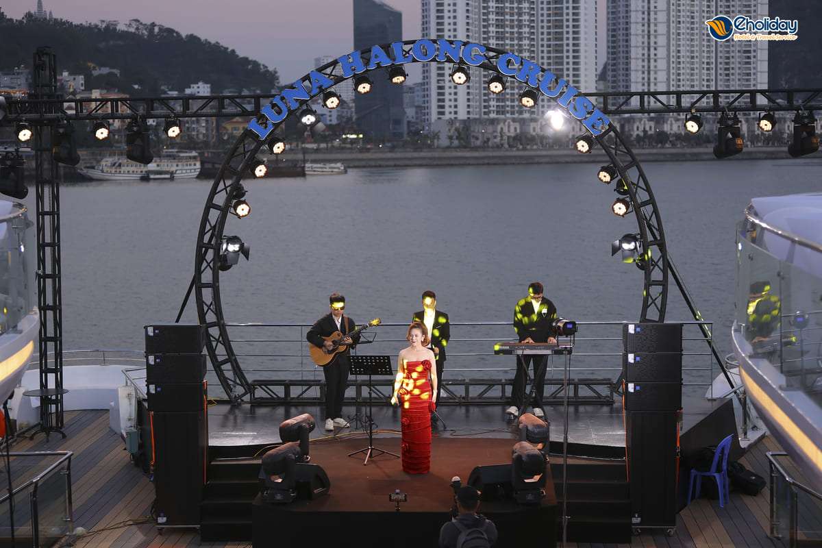 Du Thuyền Luna Hạ Long 8
