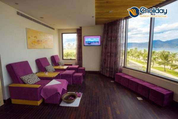 Khách Sạn Holiday Beach Đà Nẵng Spa