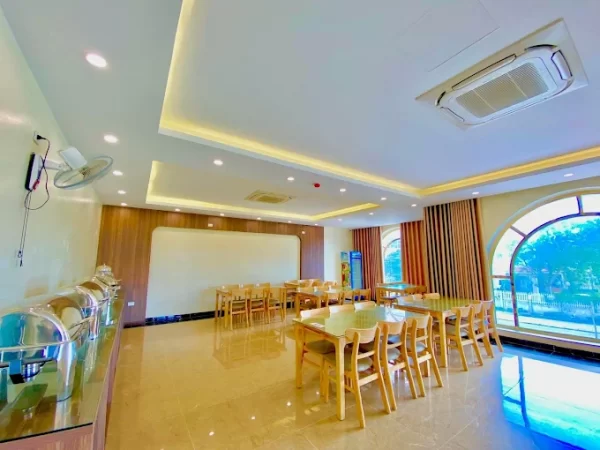 Khách Sạn Louis Hải Tiến