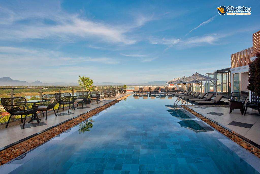 Khách Sạn Royal Hội An Pool 3