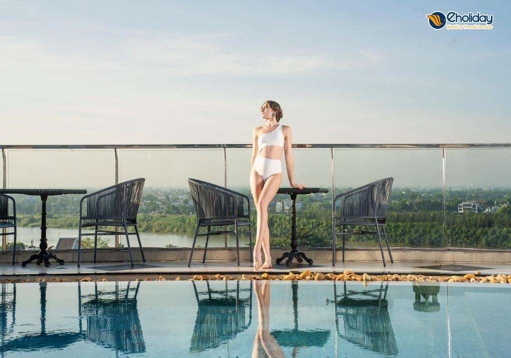 Khách Sạn Royal Hội An Pool Check In