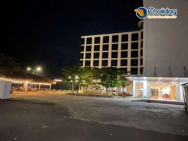 Khách Sạn Sông La Thiên Cầm 20