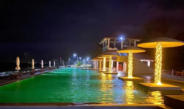 Quỳnh Viên Resort Cửa Sót Hà TĨnh Bể Bơi