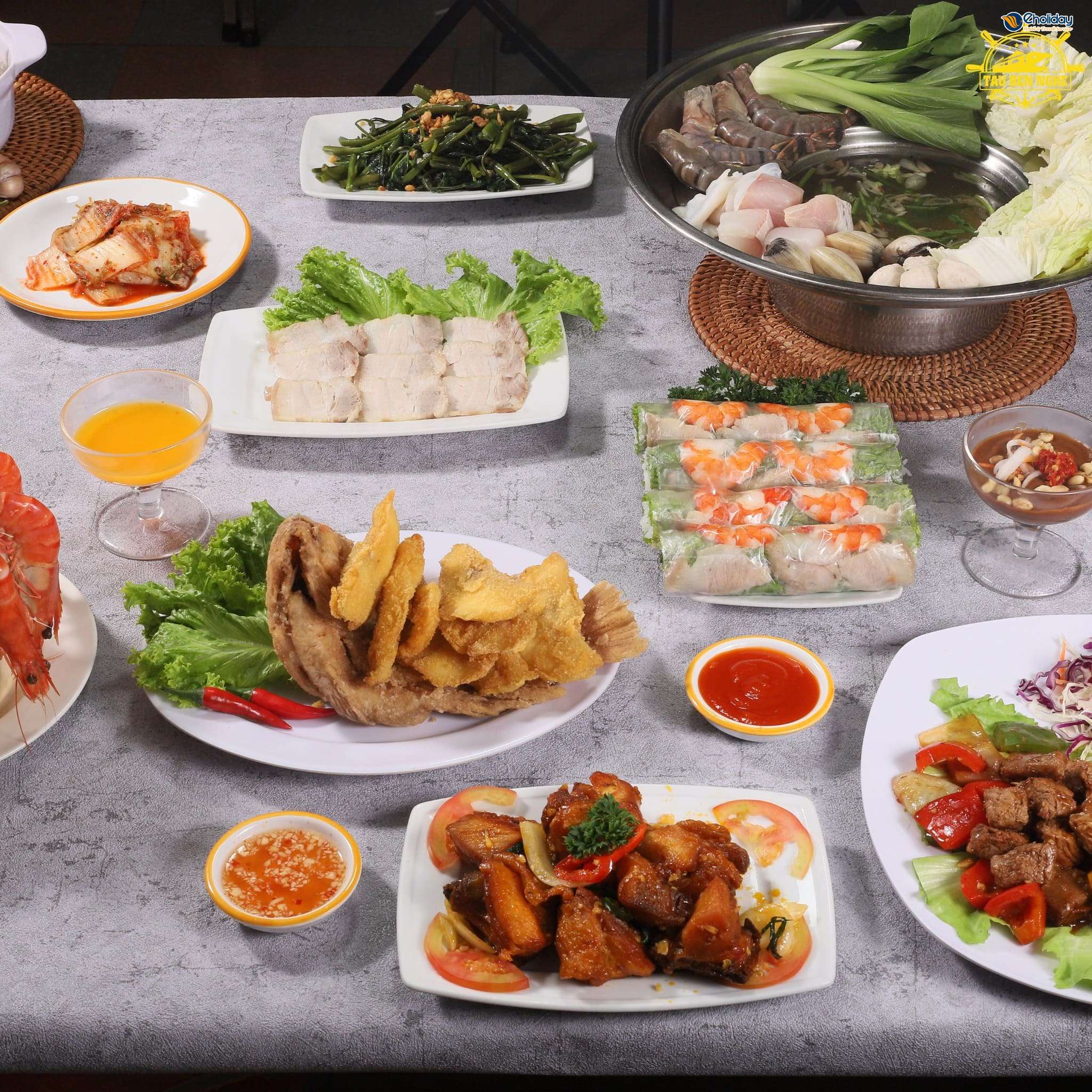 Tour Ăn Tối Du Thuyền Bến Nghé Sông Sài Gòn 4