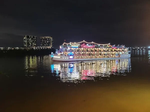 Tour Ăn Tối Du Thuyền Bến Nghé Sông Sài Gòn