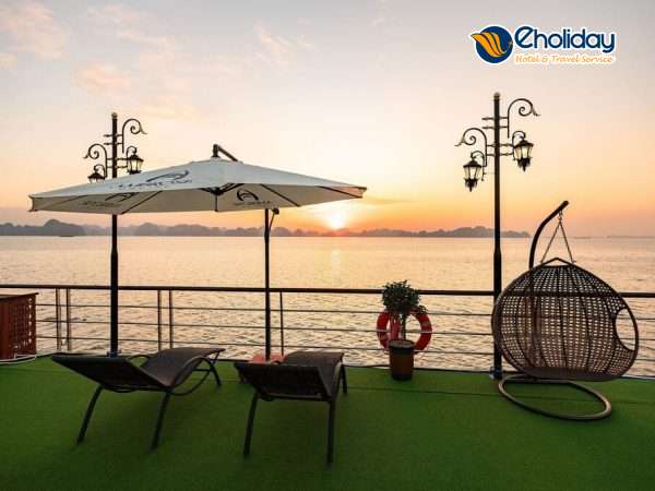 Du Thuyền Ambrose Hạ Long 12