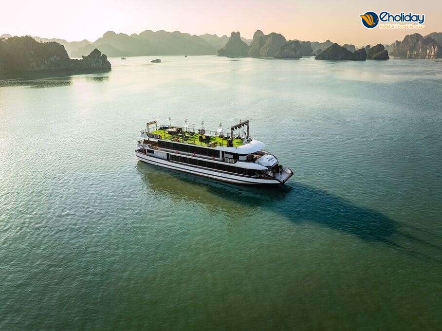 Du Thuyền Ambrose Hạ Long 2