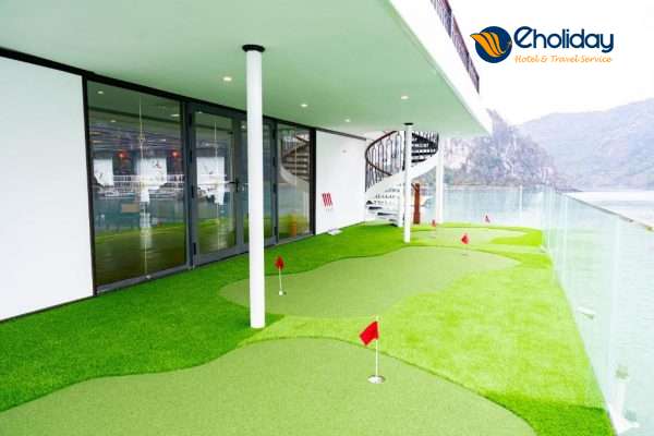 Du Thuyền Indochine Grand Lan Hạ Mini Golf