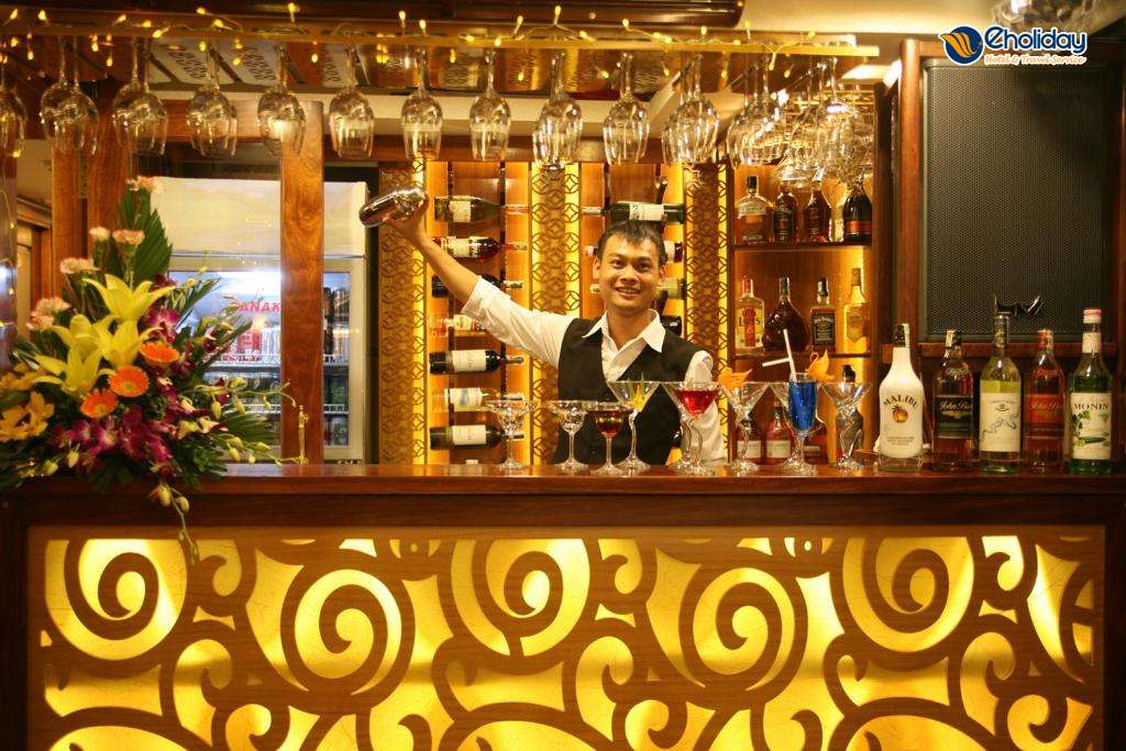 Du Thuyền Oriental Sails 2