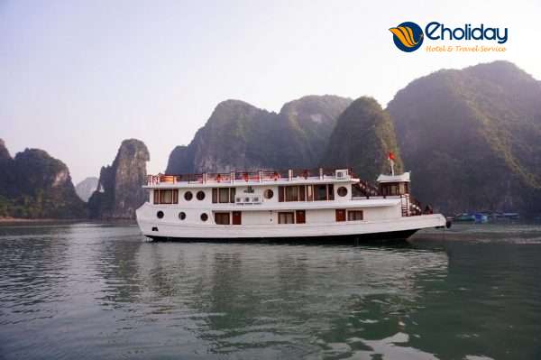 Du Thuyền Oriental Sails 4