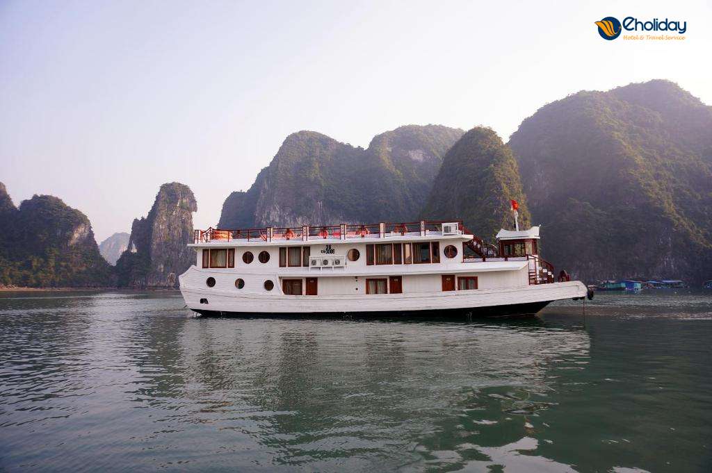 Du Thuyền Oriental Sails 4