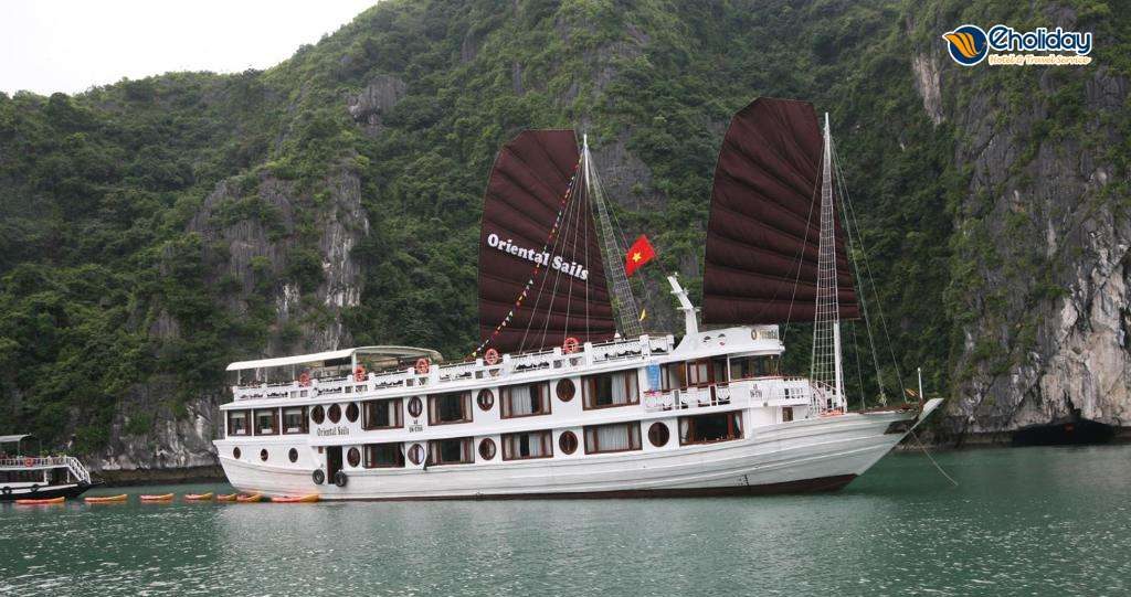 Du thuyền Oriental Sails Cruise Hạ Long