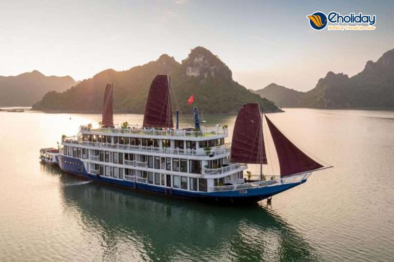 Du Thuyền Verdure Lotus Luxury Lan Hạ