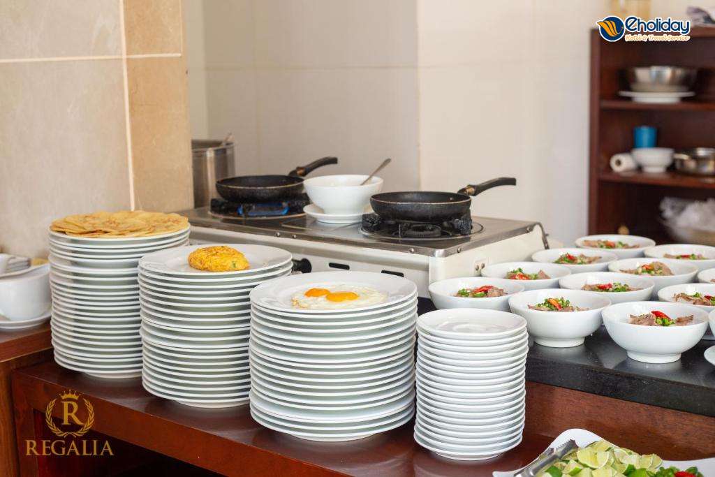 Khách Sạn Regalia Nha Trang Buffet Sáng