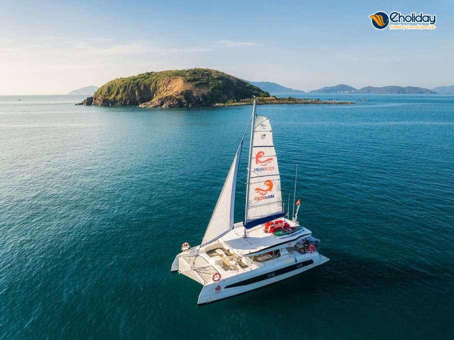 Tour Du Thuyền Nemo Yacht Nha Trang 2