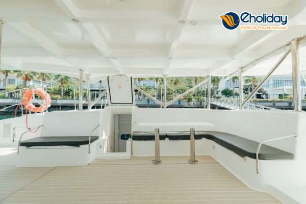 Tour Du Thuyền Nemo Yacht Nha Trang 7
