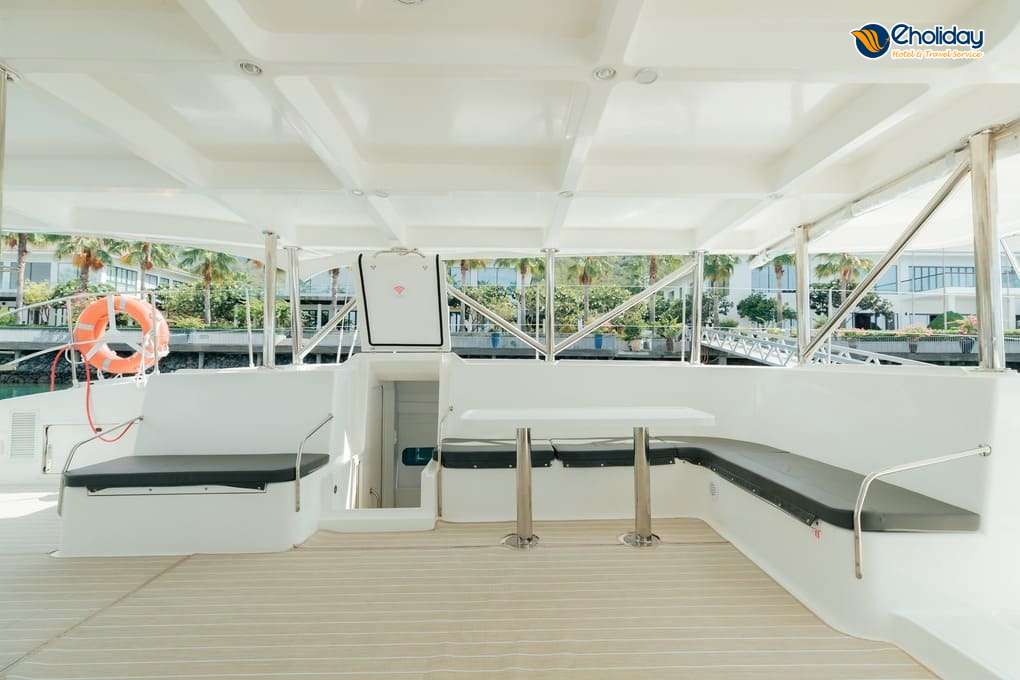 Tour Du Thuyền Nemo Yacht Nha Trang 7