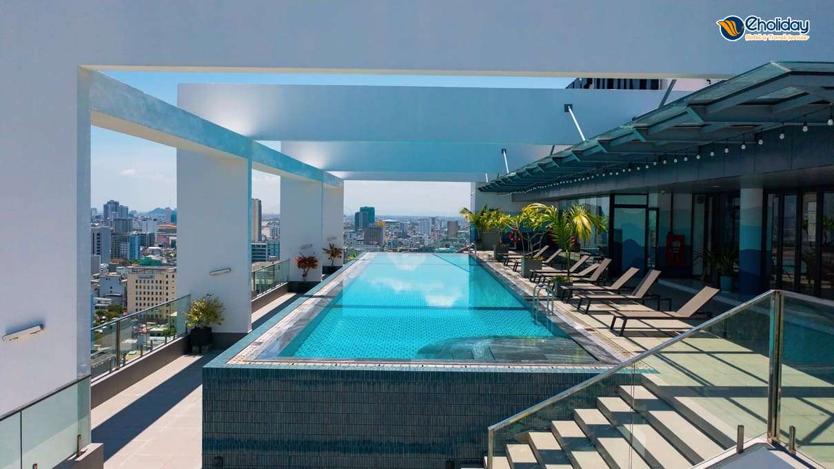 Centre Point Danang Hotel Pool 2