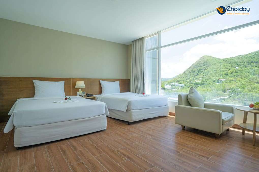 Khách Sạn Glamour Nha Trang Phòng Deluxe Mountain View