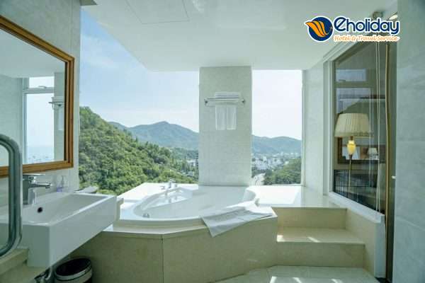 Khách Sạn Glamour Nha Trang Phòng Suite Ocean View 2