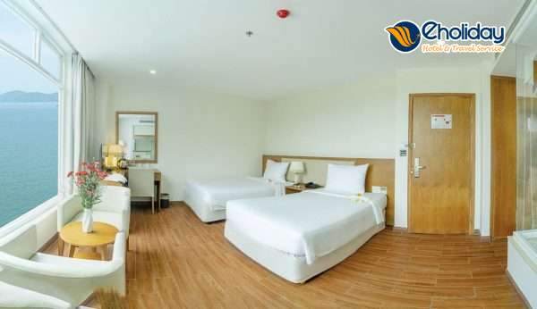 Khách Sạn Glamour Nha Trang Phòng Superior Partial Sea View 3