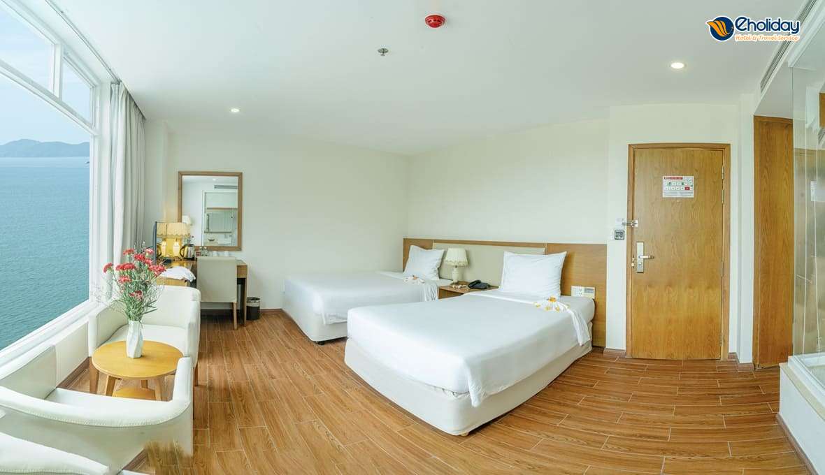 Khách Sạn Glamour Nha Trang Phòng Superior Partial Sea View 3