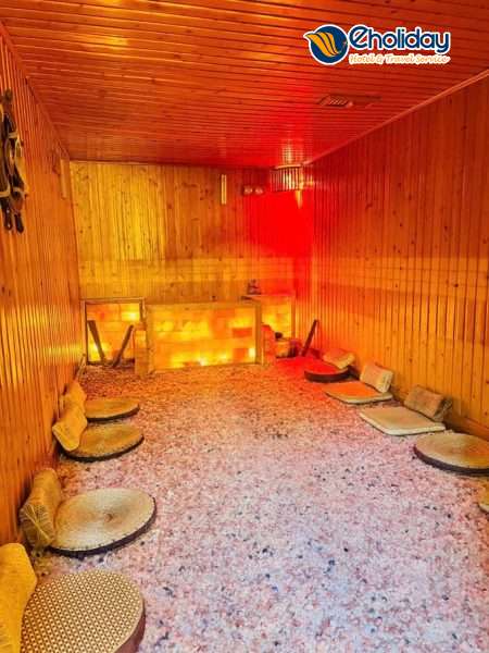 Tắm Bùn Và Spa Tại Versailles Phú Quốc Xông đá Muối Himalaya