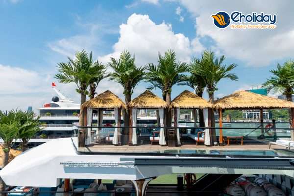 Tour Ăn Tối Trên Du Thuyền Dolphin Beach Club Hạ Long 13